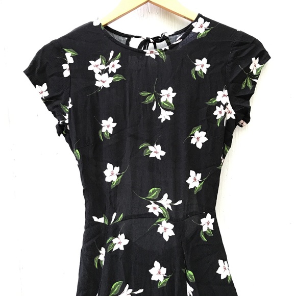 Urban Outfitters Dresses | Urban Outfitters Lindsey Cap Sleeve Slit